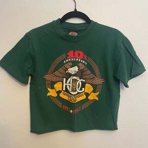 Vintage 90’s Harley-Davidson Cropped T-Shirt Green 10th Anniversary HOG Women M